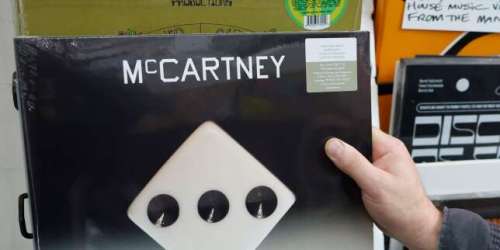 « McCartney III » : Paul McCartney au coin de la cheminée