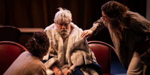 Théâtre : « King Lear Syndrome ou les Mal élevés », le roi Lear finit sa vie dans un Ehpad
