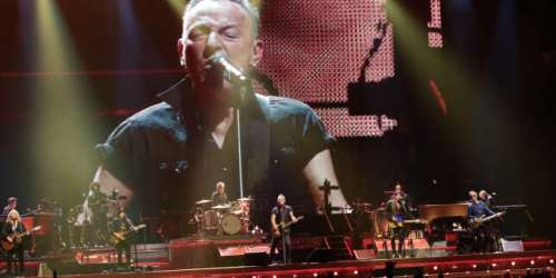 Bruce Springsteen et son E Street Band célèbrent l’amitié et la générosité à Paris