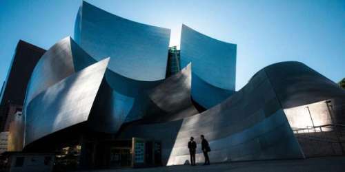 Frank Gehry offre, en 2003, un bâtiment mythique à Los Angeles