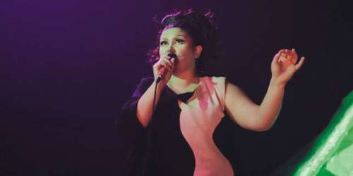 Au Théâtre de la Bastille, « Showgirl » sacre Marlène Saldana en diva queer