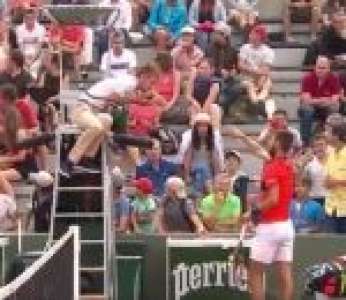 Benoît Paire fait expulser une spectatrice qui lui a fait un doigt d’honneur (Roland-Garros)