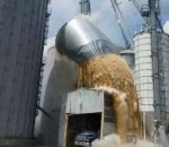 Explosion de poussières de maïs lors de l'effondrement d'un silo (États-Unis)