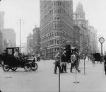 Une vidéo de New York en 1911 en vitesse corrigée et son ajouté
