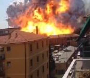 Un camion-citerne explose sur le périphérique de Bologne en Italie