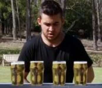 Un homme boit 4 pintes de bière en 10 secondes