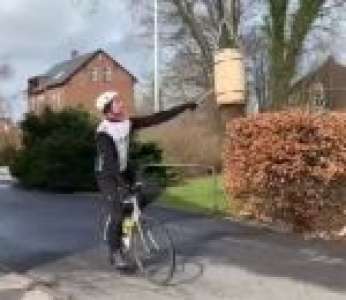 Une piñata scandinave met des bâtons dans les roues à un cycliste (Danemark)