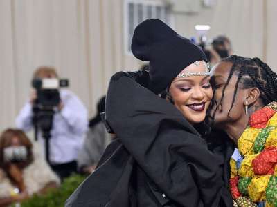 En couple avec le rappeur A$AP Rocky   Rihanna enceinte de son premier enfant