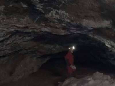 Un couple découvre une gigantesque grotte sous leur terrain