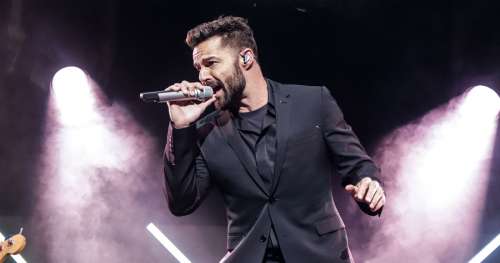 Ricky Martin revient sur scène après que son neveu accusateur abandonne l’affaire