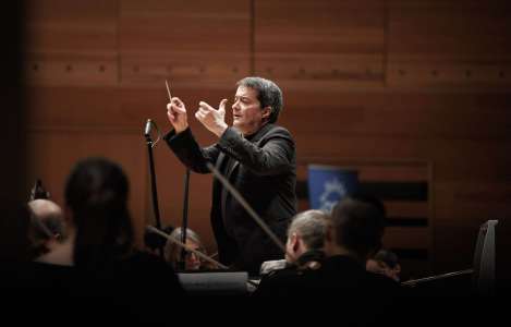 Jacques Lacombe succède à Boris Brott à la tête de l’Orchestre classique de Montréal
