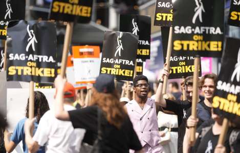 La grève des scénaristes et acteurs hollywoodiens affecte l’industrie au Canada
