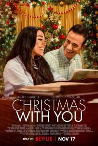 Aimee Garcia et Freddie Prinze Jr. dans Romance “Noël avec toi”