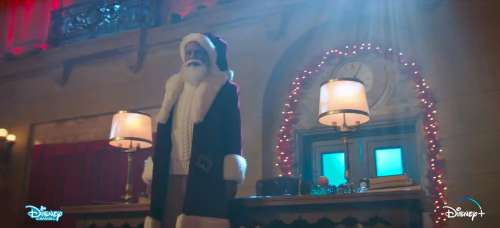 Danny Glover est le Père Noël dans le teaser de la comédie Disney “The Naughty Nine”