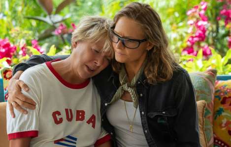 «Nyad»: Annette Bening et Jodie Foster, ou le droit de ne pas être douce