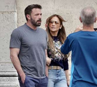 La lune de famille parisienne de Jennifer Lopez et Ben Affleck ressemble à une tournée royale avec une meilleure mode