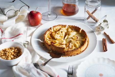 Dordogne : il découvre avec stupeur un accessoire de bureau dans sa tarte aux pommes