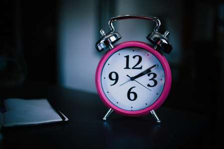 Se coucher chaque jour à cette heure précise pourrait aider à perdre du poids