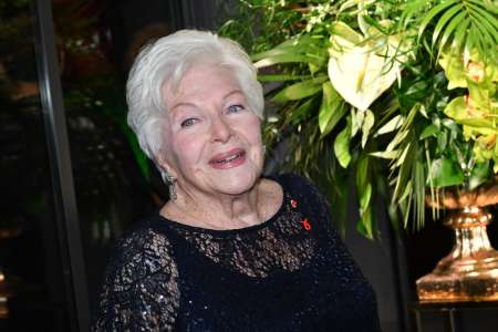 Line Renaud a 95 ans : l’incroyable liste de ses invités pour sa fête grandiose chez elle à Rueil Malmaison