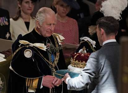 Charles III : pourquoi il n’a pas besoin de passeport, tout comme sa mère Elizabeth II