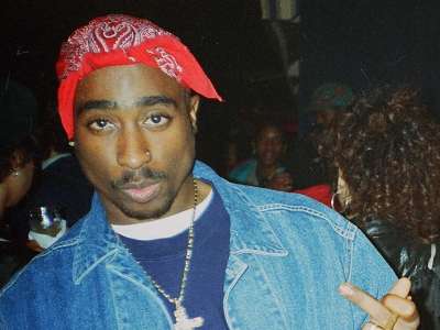 Meurtre de Tupac : coup de théâtre ! Un suspect inculpé 27 ans après la mort du rappeur de légende