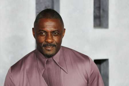 “Des habitudes malsaines” : Idris Elba révèle suivre une thérapie depuis un an