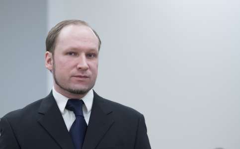 Anders Breivik : “J’avais demandé…”, malgré une cellule luxueuse le terroriste réagit de façon lunaire