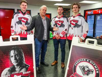Bret Hart rejoindra le programme ‘Forever A Hitmen’ au match des Hitmen de Calgary