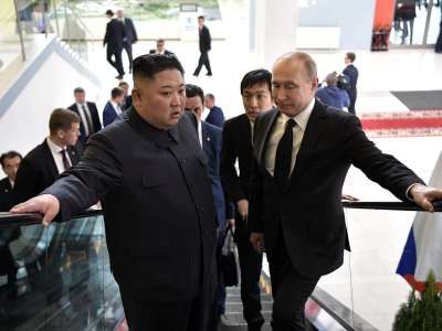 Kim Jong Un pourrait rencontrer Vladimir Poutine en Russie, selon un responsable américain