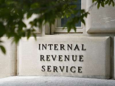 Un entrepreneur de l’IRS accusé d’avoir divulgué des informations sur la déclaration de revenus de Trump