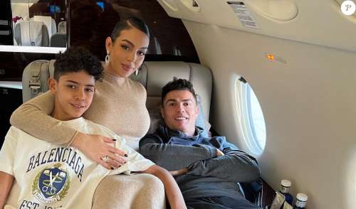Cristiano Ronaldo entouré de ses 5 enfants : la petite Bella Esmeralda toute mignonne avec Georgina