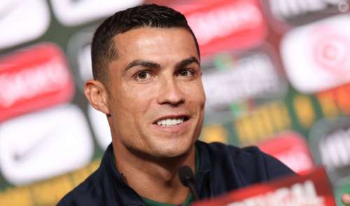 Cristiano Ronaldo exhibe ses abdos et laisse apparaître du vernis noir sur ses ongles : la raison enfin dévoilée