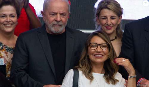L'ex-président Lula remarié à une femme de 21 ans sa cadette : des photos de leur union dévoilées