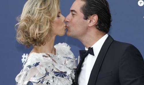 Sylvie Tellier amoureuse : tendres baisers à son mari Laurent face aux belles Diane Leyre et Amandine Petit