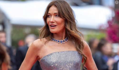 Carla Bruni-Sarkozy : Sublime en mini-jupe, elle croise un célèbre ex sur le tapis rouge du Festival de Cannes