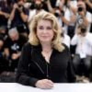 Cannes 2021 : Catherine Deneuve radieuse sur la Croisette, nouvelle ovation