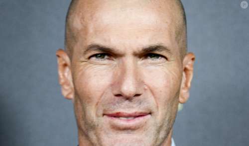 Zinedine Zidane avec des champions du monde 98, un changement physique saute aux yeux