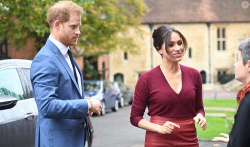 Le prince Harry s'éloigne encore de Meghan Markle : il s'envole à l'autre bout du monde, elle s'offre une soirée entre filles