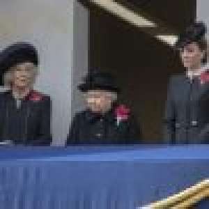 Elizabeth II en deuil : fini les tenues colorées, elle passe au noir... pour longtemps ?