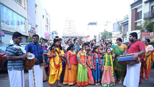 Musique dans les rues de Mylapore : pourquoi le chanteur carnatique Saketharaman célèbre une tradition séculaire