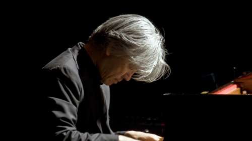 Le musicien japonais de renommée mondiale Ryuichi Sakamoto est décédé à 71 ans