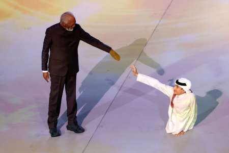 Morgan Freeman reçoit le contrecoup des fans pour sa participation à la Coupe du monde du Qatar