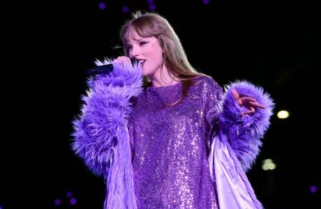 Taylor Swift classe les singles de trois albums différents dans le Top 10
