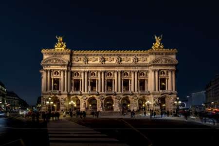 Pour 37 euros, Airbnb vous fait dormir une nuit à l’Opéra Garnier