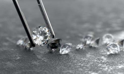 Un regard attentif sur les détaillants de diamants