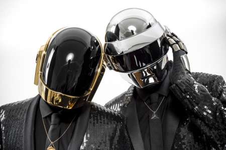 One more time. Daft Punk remonte le temps sur Twitch et entretient les espoirs d’un retourThe Verge 23/02/2022 - 12:41