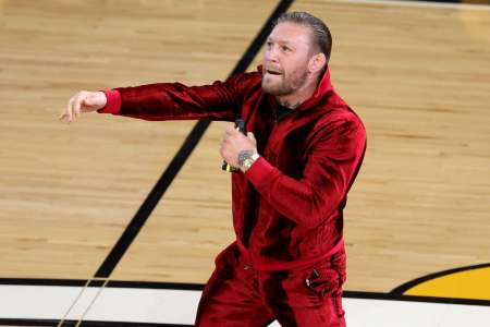 Conor McGregor fracasse la mascotte du Miami Heat : direction les urgences pour Burnie pendant les finales NBA (VIDÉO)