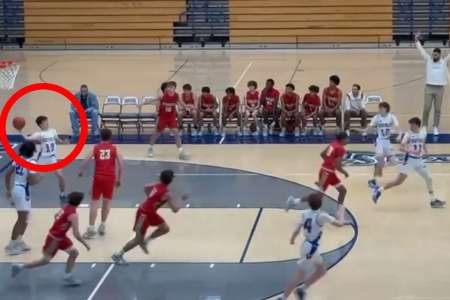 Un lycéen joueur de basket réussit le shoot de l'année aux États-Unis