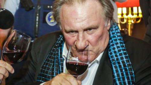 Gérard Depardieu vend son restaurant parisien et met fourneaux et grands crus aux enchères