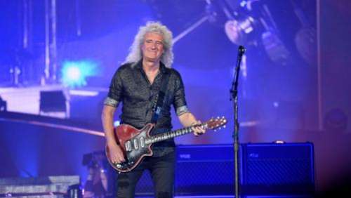 VIDEO. En visite en Australie, Brian May, guitariste de Queen, joue pour un koala rescapé du feu